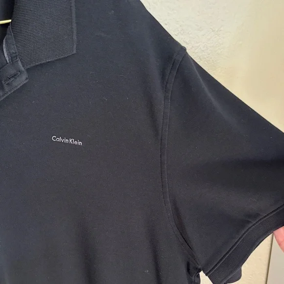 Calvin Klein Men's Black Polo Shirt - Picture 3 of 5